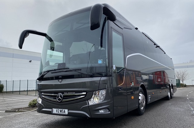 How to Choose the Right Coach Hire for Your Corporate Event in Neston