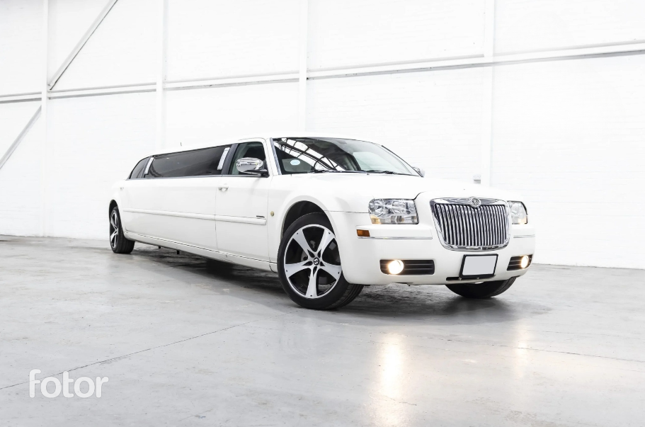 Easy Steps to Booking Your Dream Limo in Manchester