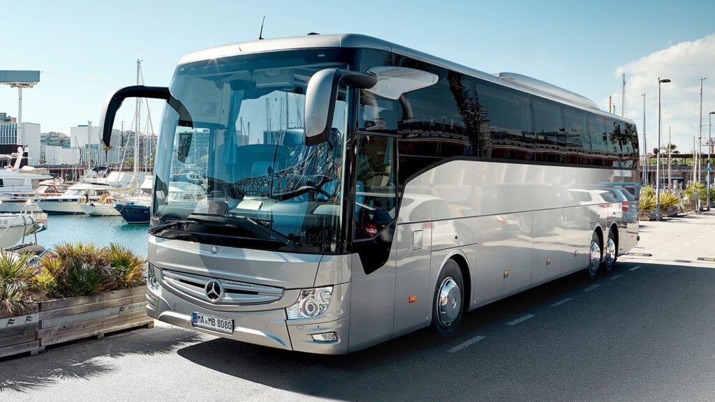 Understanding the Safety Features of 50 Seater Coaches in Glasgow