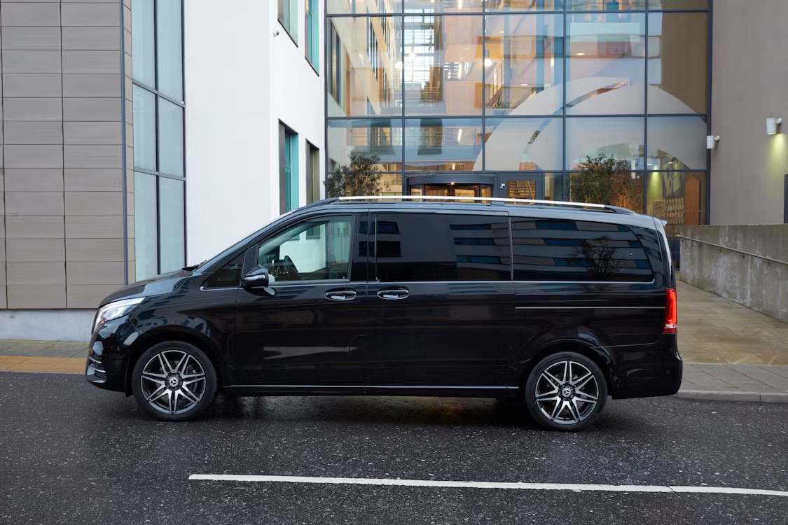 Mercedes V-Class Hire for the 2024 Carabao Cup Final in Wembley: Liverpool vs Chelsea
