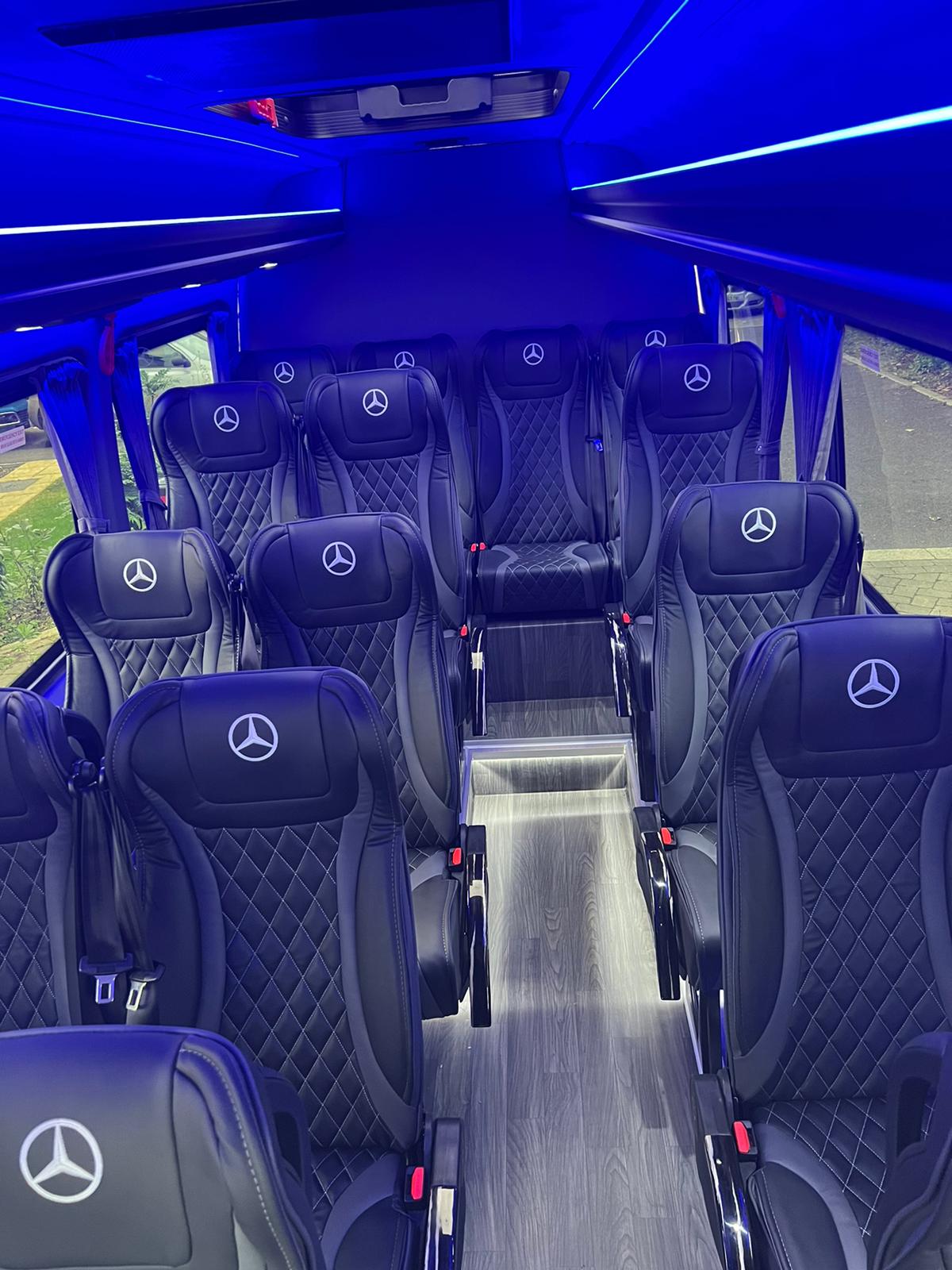 How to Choose the Best Minibus Hire Service in London
