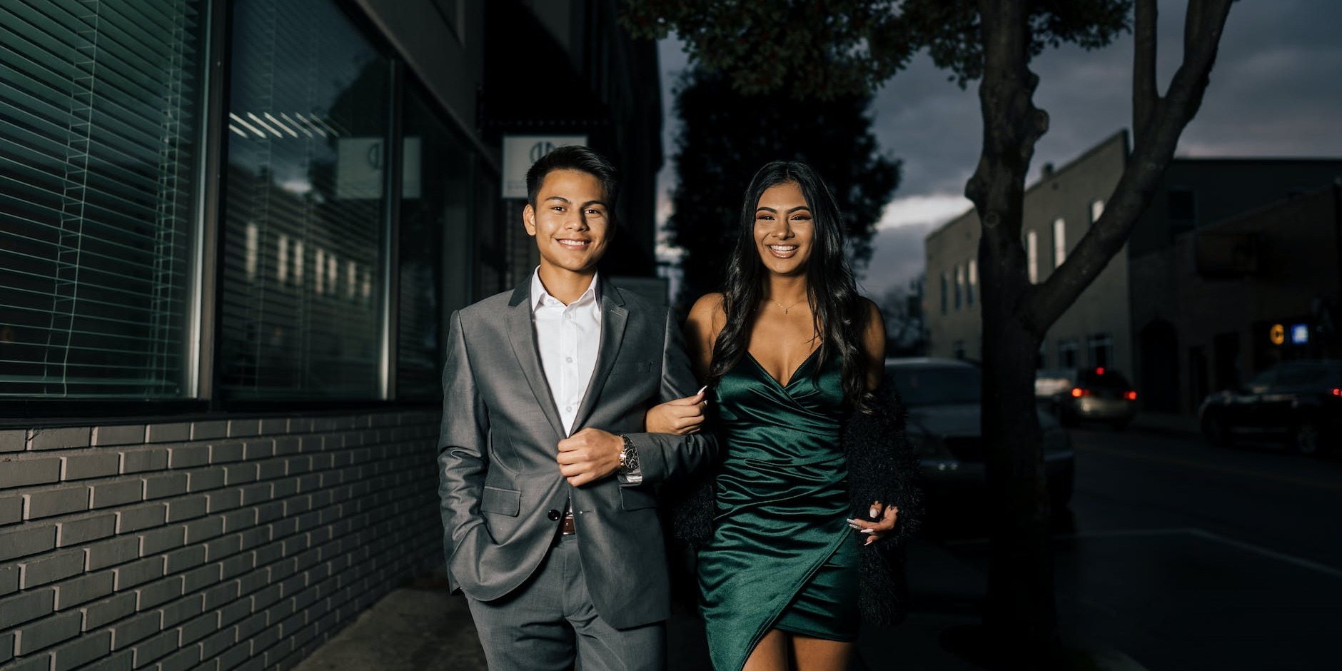 Master the Art of Last Minute Prom Limo Hire: A Comprehensive Guide