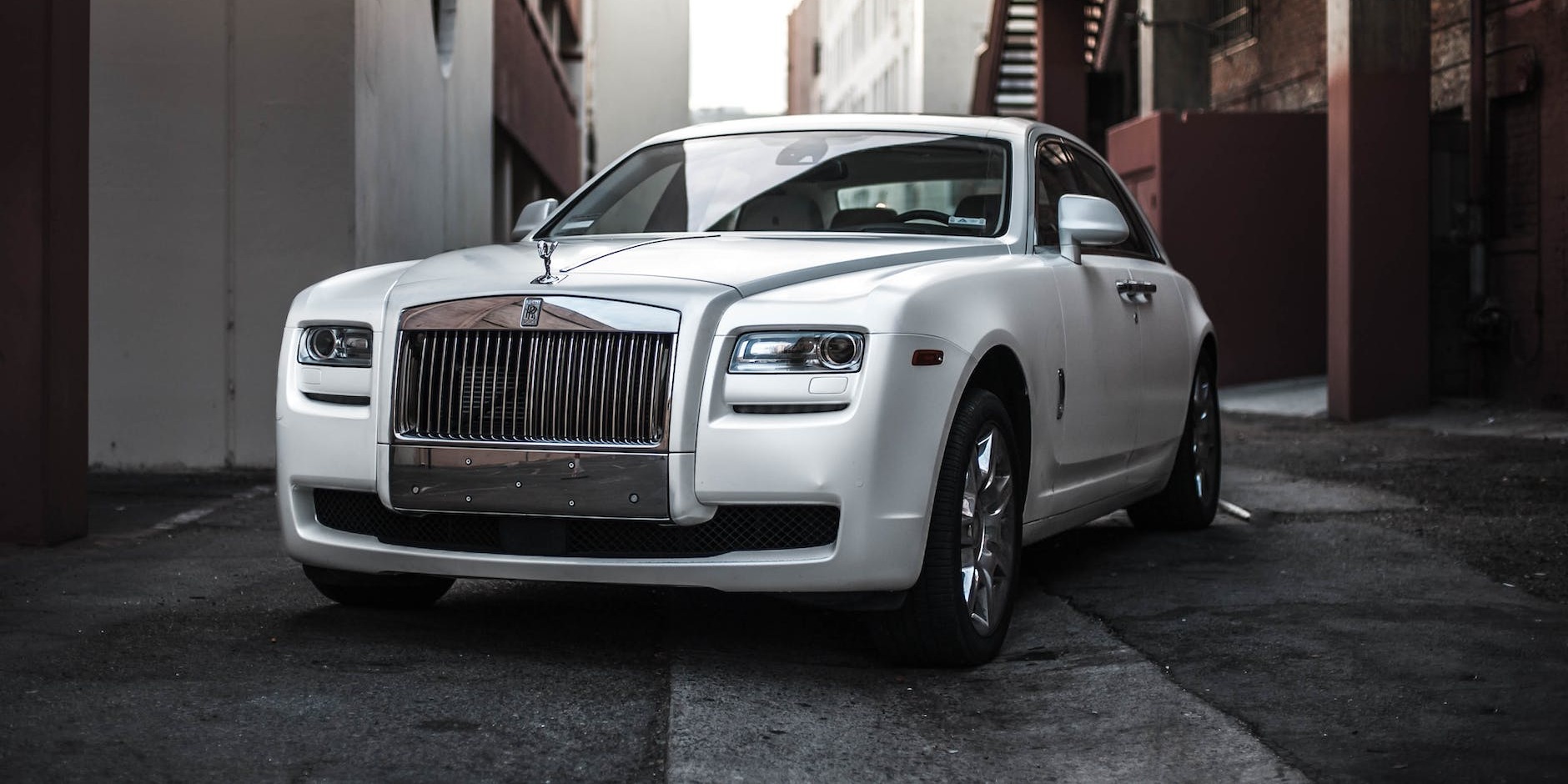 Why Rolls Royce is the Ultimate Choice for Prom Night