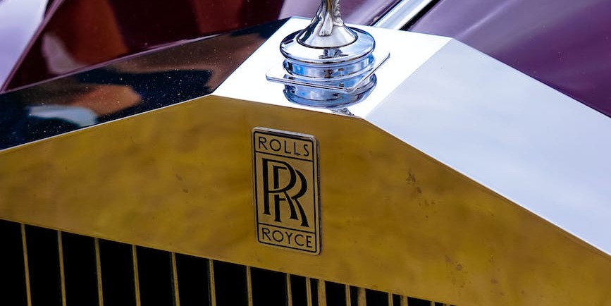 What Makes the Rolls Royce Phantom the Ultimate Luxury Drive in London?