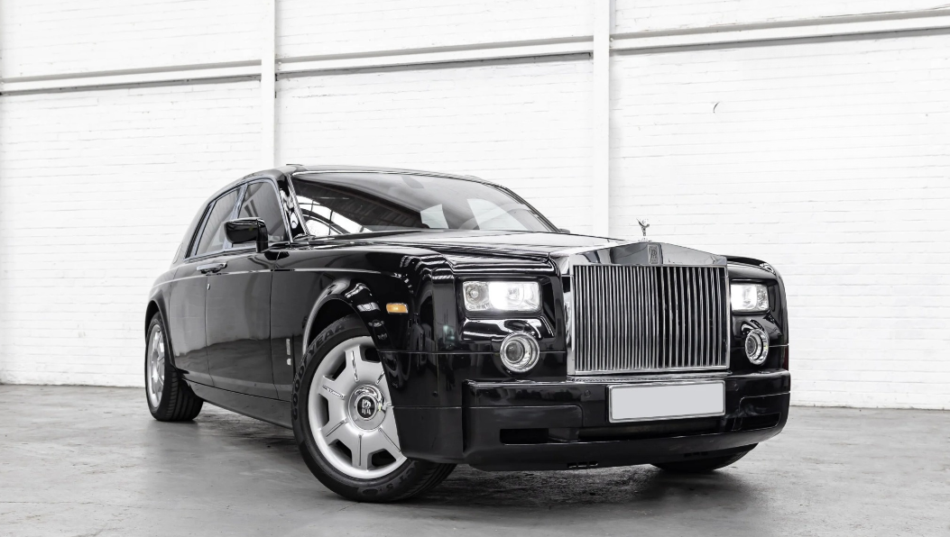 Arrive in Style with Phantom Hire in Cardiff for Proms and Graduations