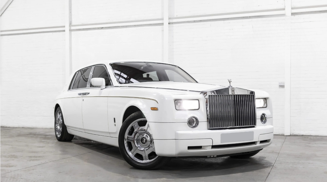 The Ultimate Guide to Hiring a Rolls Royce Phantom for Your Wedding in Leeds