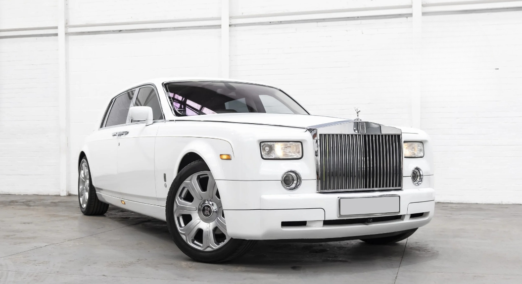 Rent a Luxurious Rolls Royce Phantom in Cardiff and South Wales