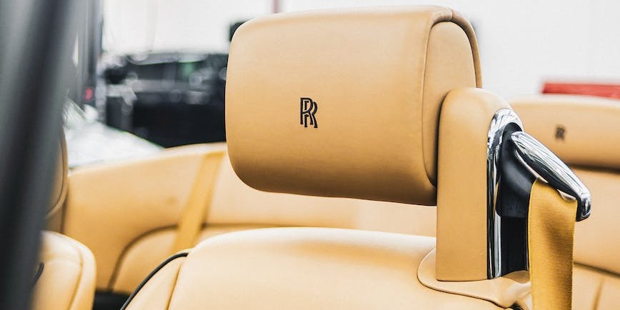 Experience Luxurious Travel with the Rolls Royce Phantom on Your Sheffield Wedding Day
