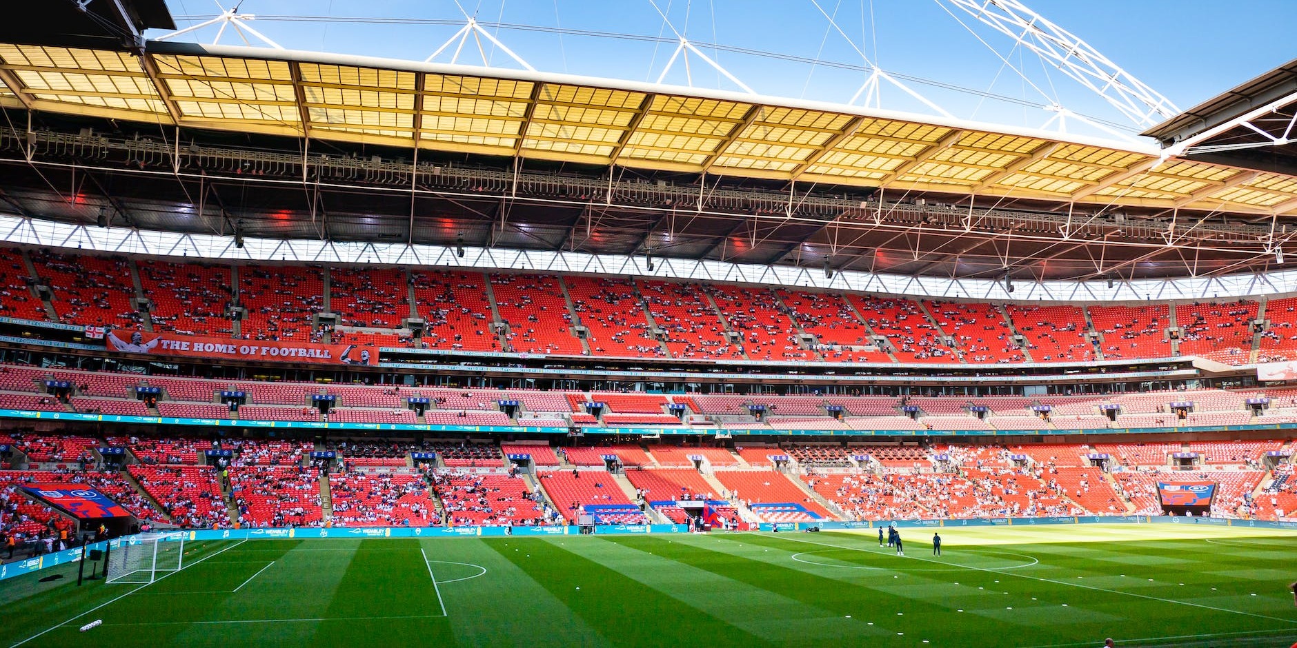 The Benefits of Coach Hire for Sporting Events: A Comprehensive Guide
