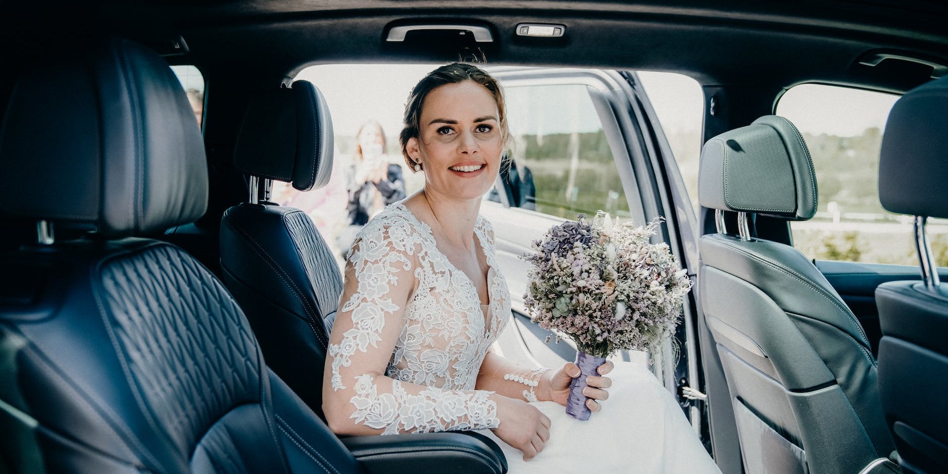 How to Choose the Perfect Wedding Car for Your Worksop Nuptials