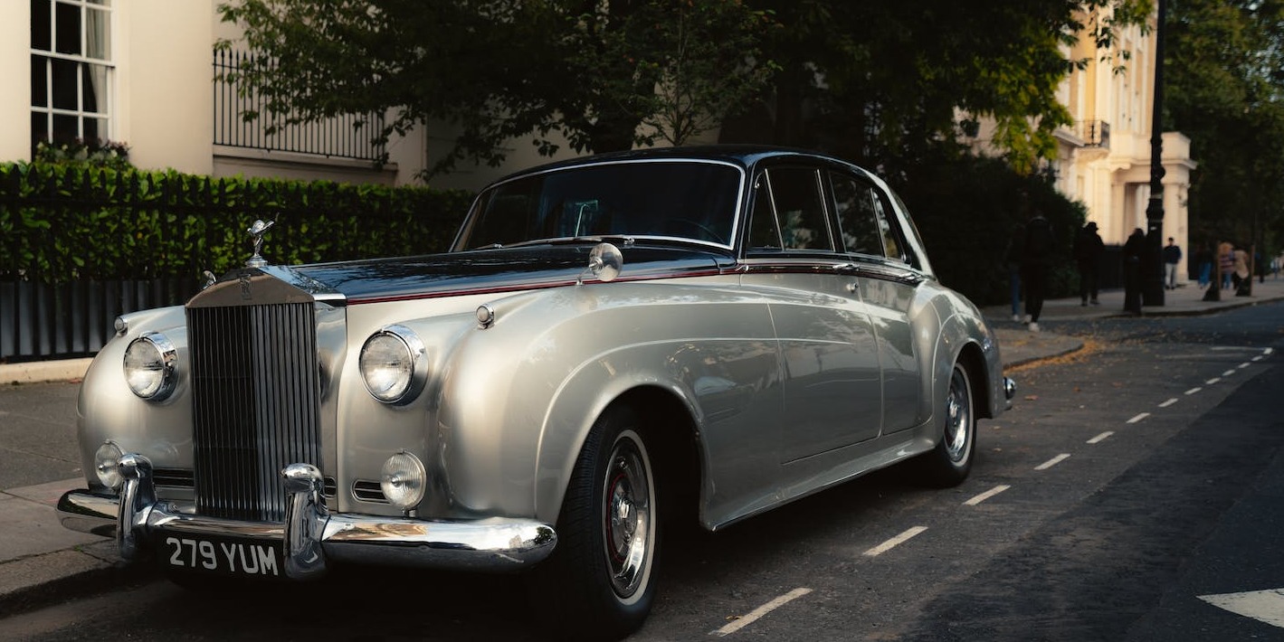 A Guide to Hiring a Rolls Royce Wraith for Your Norfolk Wedding